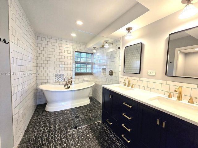 1210 SW 19th St, Boca Raton, FL 33486