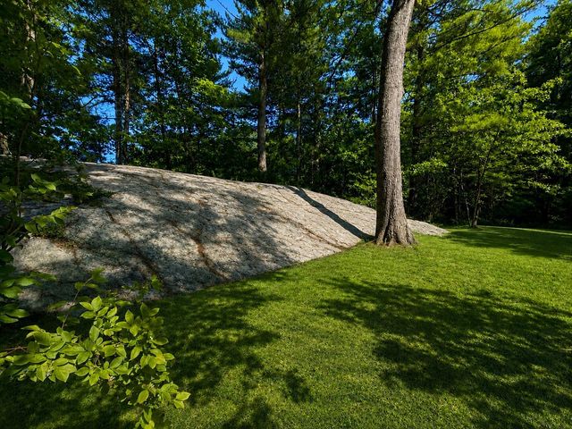 39 Mill Road, North Hampton, NH 03862