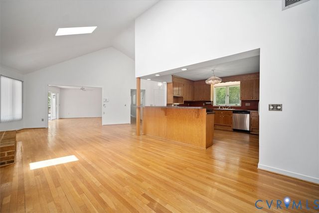 1571 Mount Vernon St, Petersburg, VA 23805