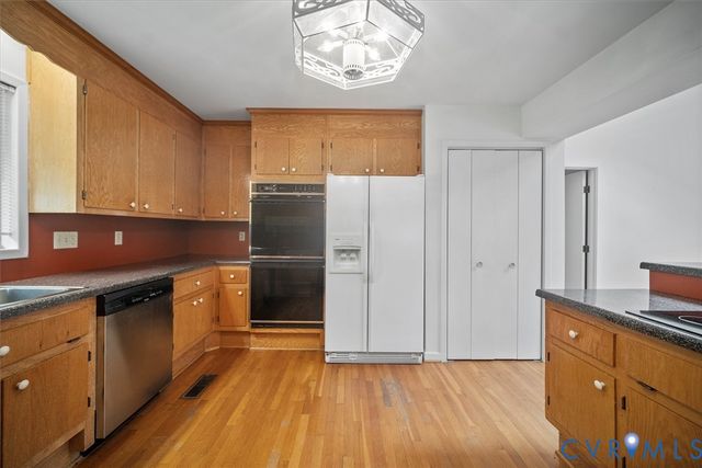 1571 Mount Vernon St, Petersburg, VA 23805