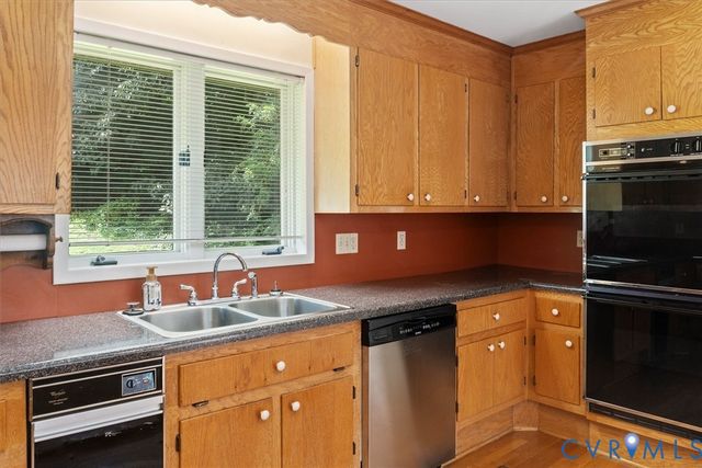 1571 Mount Vernon St, Petersburg, VA 23805