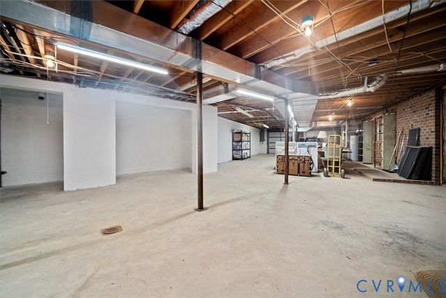 1571 Mount Vernon St, Petersburg, VA 23805