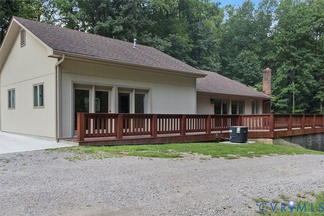 1571 Mount Vernon St, Petersburg, VA 23805