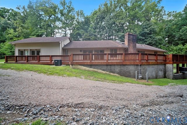 1571 Mount Vernon St, Petersburg, VA 23805