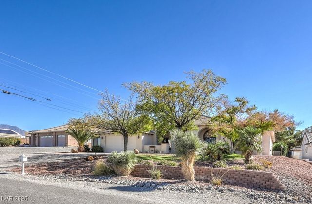 2061 Iroquois Avenue, Pahrump, NV 89048