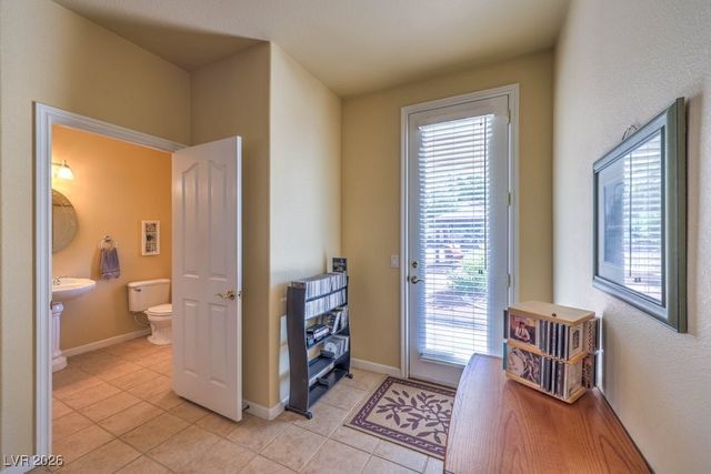 2061 Iroquois Avenue, Pahrump, NV 89048