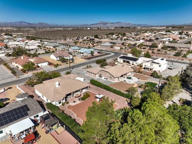 2061 Iroquois Avenue, Pahrump, NV 89048