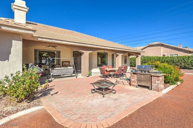 2061 Iroquois Avenue, Pahrump, NV 89048