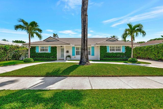 136 Worth Court S, West Palm Beach, FL 33405
