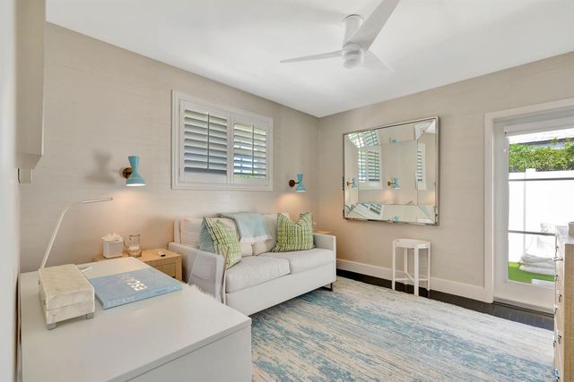 136 Worth Court S, West Palm Beach, FL 33405