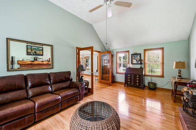 85 Karlin Road, Fremont, NH 03044