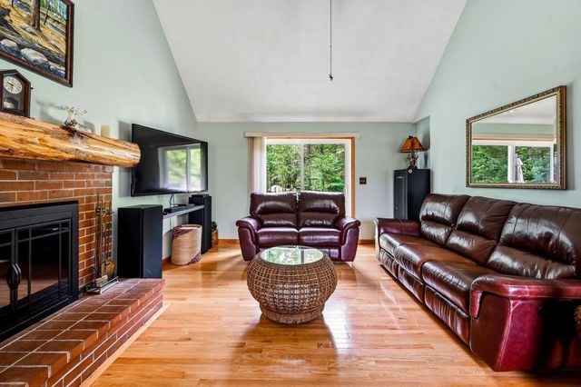 85 Karlin Road, Fremont, NH 03044