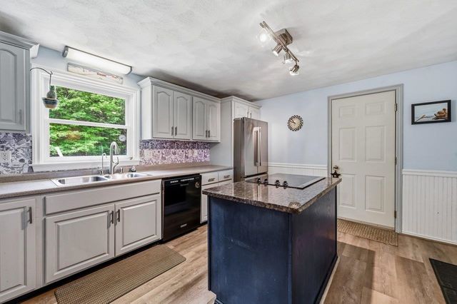 85 Karlin Road, Fremont, NH 03044