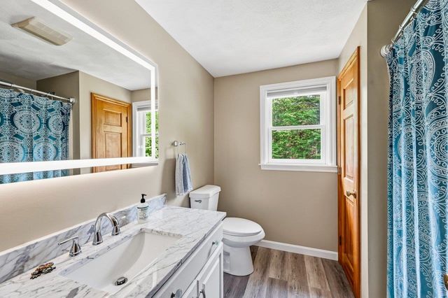 85 Karlin Road, Fremont, NH 03044