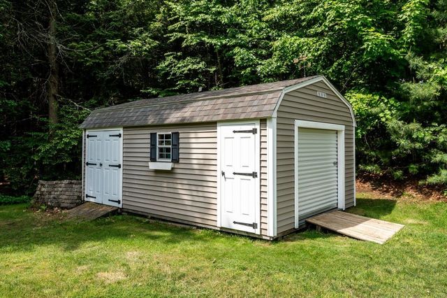 85 Karlin Road, Fremont, NH 03044