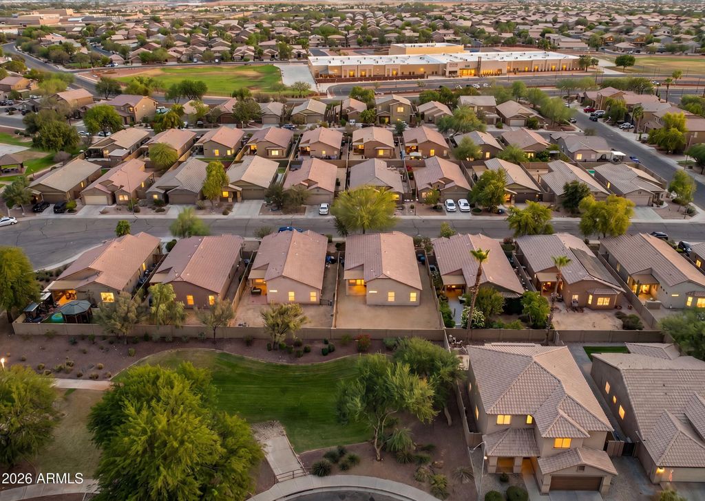 11822 W FLANAGAN Street, Avondale, AZ 85323 — photo 2
