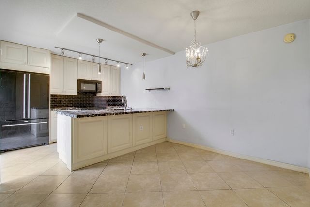 2218 22nd Way, West Palm Beach, FL 33407