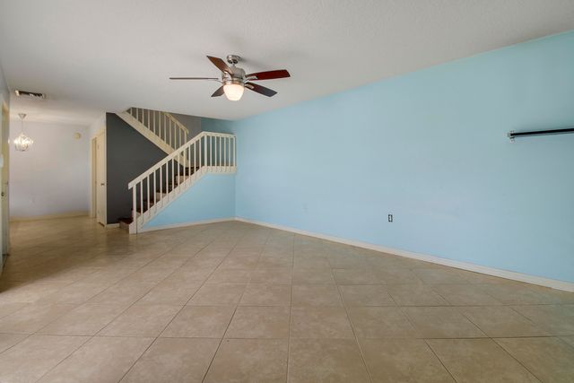 2218 22nd Way, West Palm Beach, FL 33407