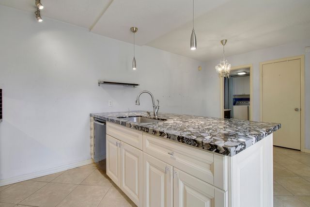 2218 22nd Way, West Palm Beach, FL 33407