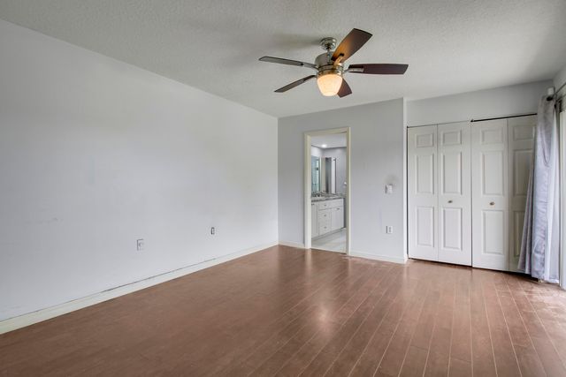 2218 22nd Way, West Palm Beach, FL 33407