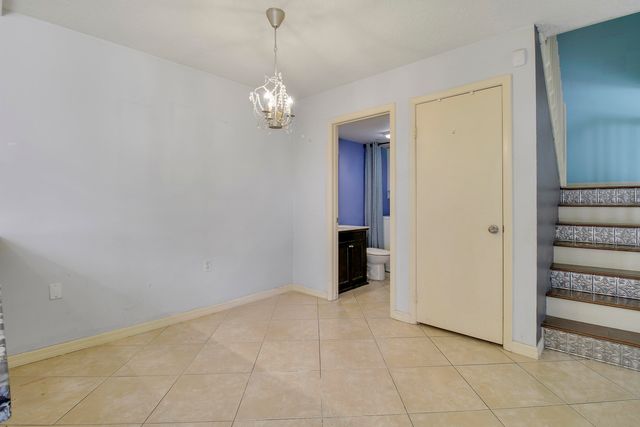 2218 22nd Way, West Palm Beach, FL 33407