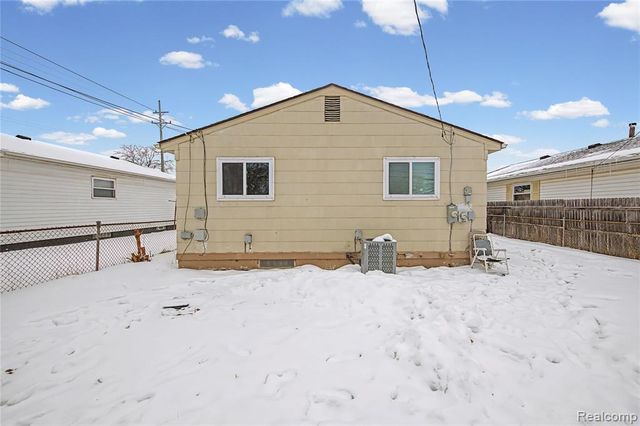 6753 Madison Street, Taylor, MI 48180