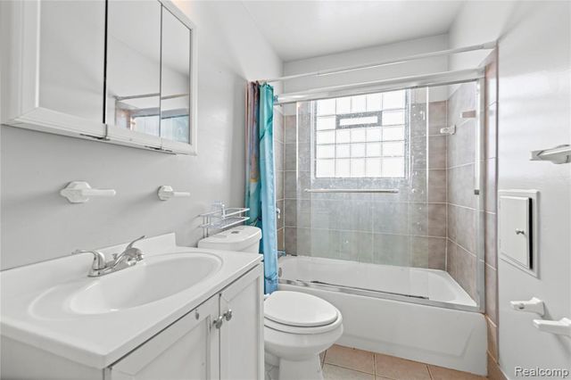 6753 Madison Street, Taylor, MI 48180