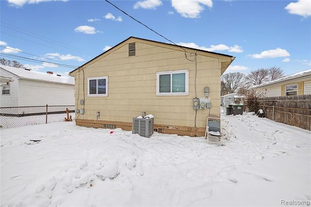 6753 Madison Street, Taylor, MI 48180