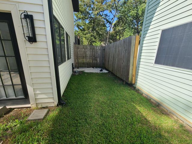 26629 Primrose Court, Huntsville, TX 77320