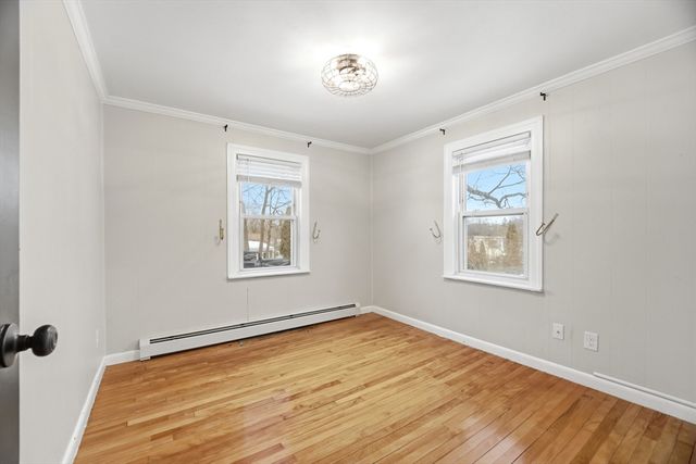 12 Bruce, Worcester, MA 01604