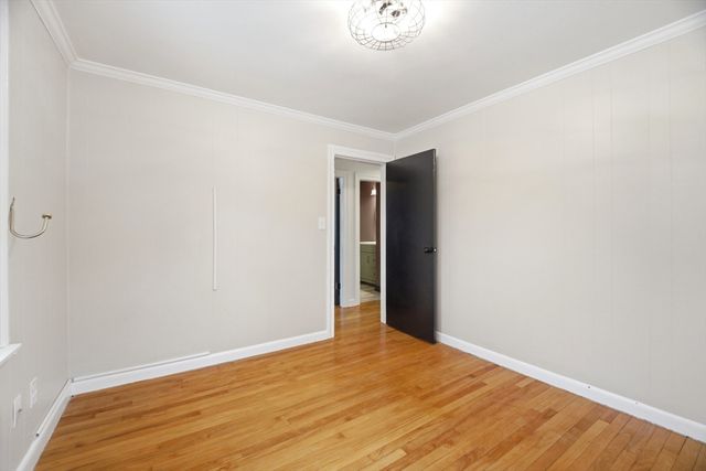 12 Bruce, Worcester, MA 01604