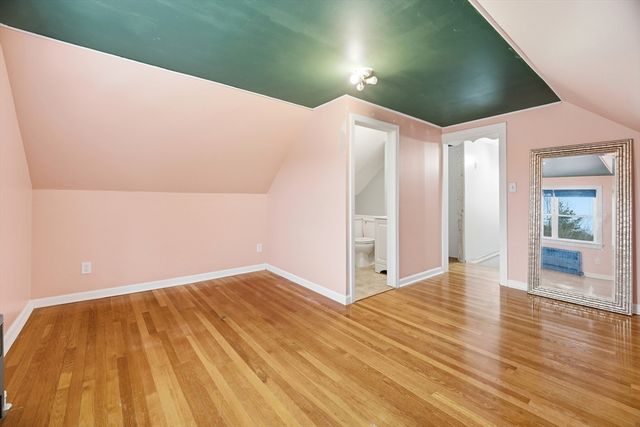 12 Bruce, Worcester, MA 01604