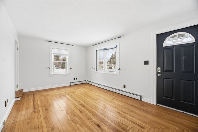 12 Bruce, Worcester, MA 01604