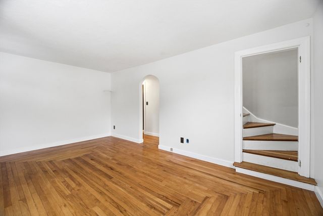 12 Bruce, Worcester, MA 01604