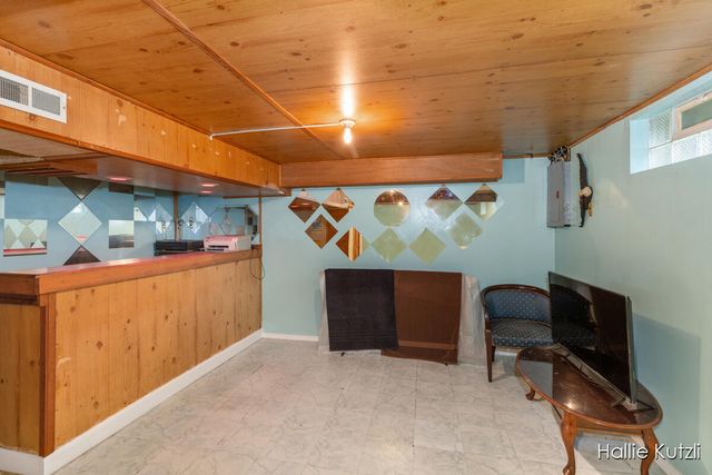 4060 Buchanan Avenue Sw, City Of Wyoming, MI 49548