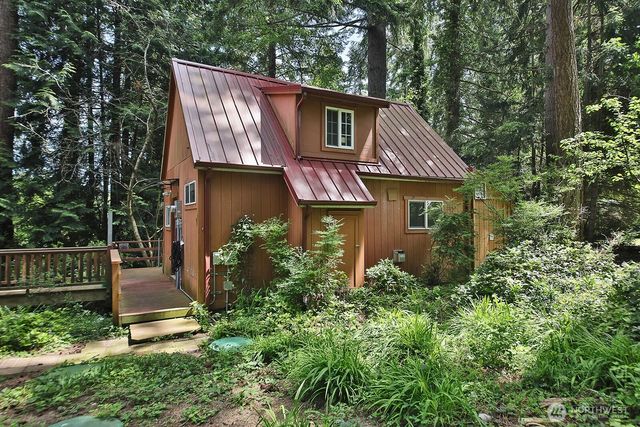 808 Woodsong Lane, Langley, WA 98260