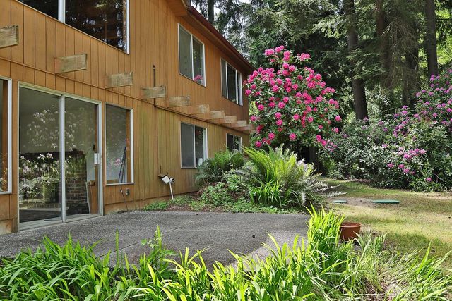 808 Woodsong Lane, Langley, WA 98260