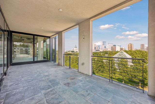 301 Kenwood Parkway 602, Minneapolis, MN 55403