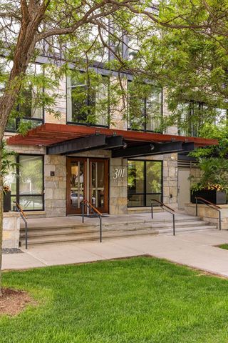 301 Kenwood Parkway 602, Minneapolis, MN 55403