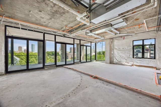301 Kenwood Parkway 602, Minneapolis, MN 55403