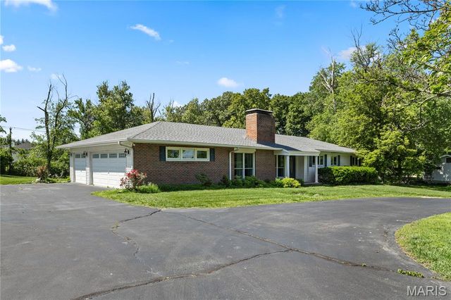 11546 Conway Road, St Louis, MO 63131