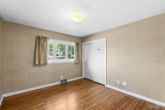 11546 Conway Road, St Louis, MO 63131
