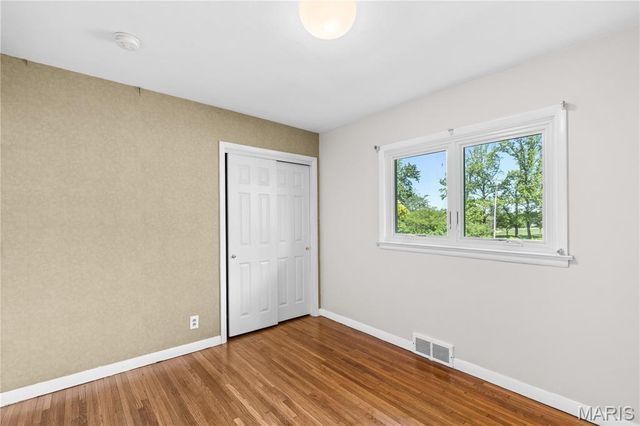 11546 Conway Road, St Louis, MO 63131