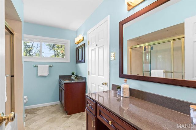 11546 Conway Road, St Louis, MO 63131