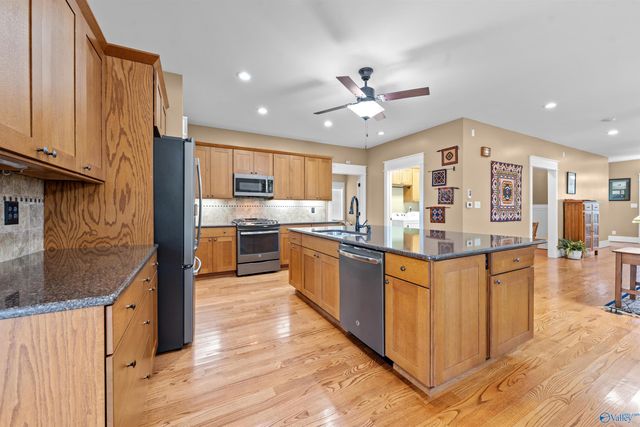 25558 Bain Road, Athens, AL 35613