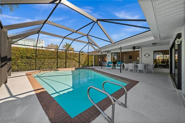 2758 8th AVE, St James City, FL 33956