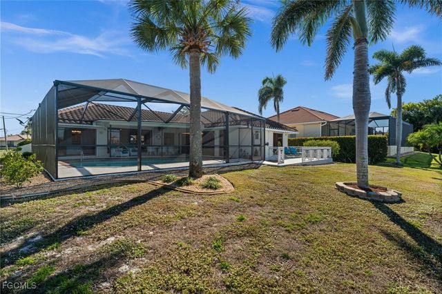 2758 8th AVE, St James City, FL 33956