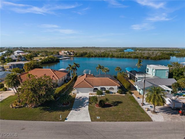 2758 8th AVE, St James City, FL 33956