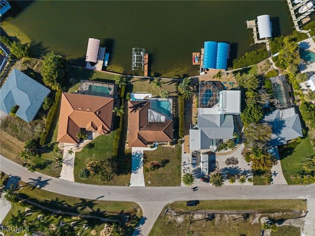 2758 8th AVE, St James City, FL 33956