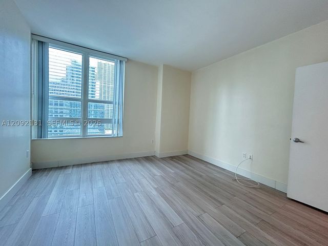 950 Brickell Bay Dr 1708, Miami, FL 33131